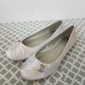 Essex Glam Bridal Ballet Flat 6/8 New w Defect